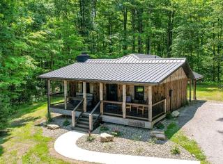 Peaceful Cozy Cabin Retreat Surrounded by Nature for a Wonderful Couples Getaway near Madison, Ohio - 0