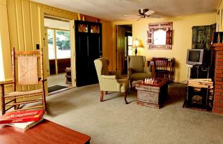 Lovely Lakeside Cottage Rental near Holderness, New Hampshire - 1