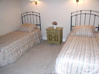 Spacious Bed and Breakfast Accommodation in Windham County, Vermont - 0