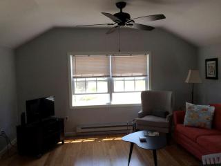 Compact Vacation Rental with Wi-Fi near Sawyers Beach, New Hampshire - 5