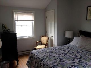 Compact Vacation Rental with Wi-Fi near Sawyers Beach, New Hampshire - 4