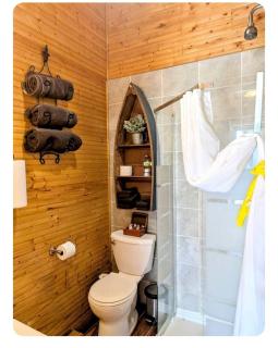Tiny House Loft Rental Perfect for Minnesota Glamping - 9