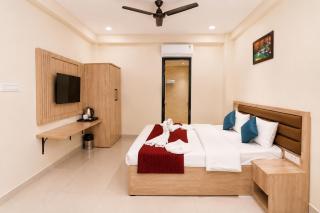 Hotel 33 Inn - 1