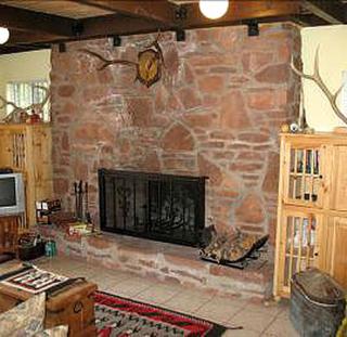 Peaceful Woodland Cottage Getaway near Jemez Springs, New Mexico - 6