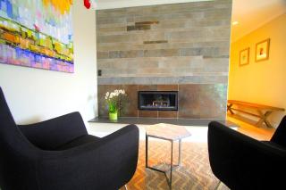 Stunning Luxury Suite for a Romantic Getaway near the Mohawk State Forest, Connecticut - 4