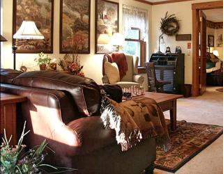 Spacious Pet-Friendly Accommodation for Two Guests near Lincoln, Nebraska - 0