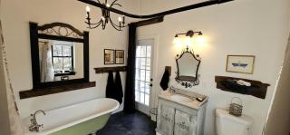 Enchanting Cottage Haven near Long Island Sound in Connecticut - 7