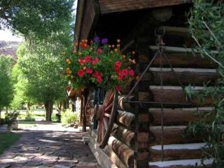 Rustic Vacation Cabin on Idyllic Dude Ranch with Horseback Riding Trails in Dubois, Wyoming - 2