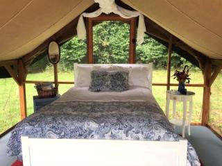 Bright and Airy Tented Cabin Rental on a Working Farm near Manchester, Vermont - 8