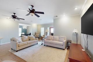 Prime Stargazing! Serene Texas Countryside Retreat - 4