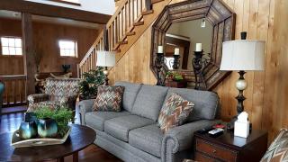 Serene Vacation Getaway with Lake Views near the Hiawatha Trail in Wisconsin - 9