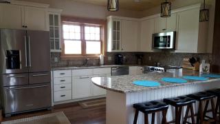Serene Vacation Getaway with Lake Views near the Hiawatha Trail in Wisconsin - 8