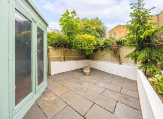 Garden Flat Walking distance to Tube & Train- long stays welcome - 5