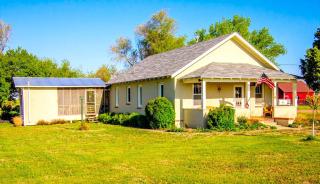 Pet-Friendly Vacation Rental in the Countryside near Grand Island, Nebraska - 0
