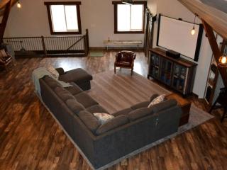 Gorgeous Nature Getaway in a Renovated Barn with Trail Access and Outside Space in Donnelly, Minnesota - 6
