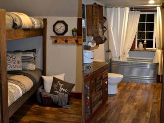 Gorgeous Nature Getaway in a Renovated Barn with Trail Access and Outside Space in Donnelly, Minnesota - 3