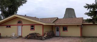 Exclusive Getaway with Jacuzzi Tub near Devils Tower, Wyoming - 0