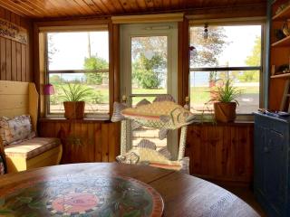 Cozy River Staycation with Wi-Fi near Milwaukee, Wisconsin - 8