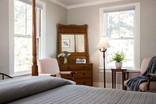 Cozy Lakefront Getaway near Laconia, New Hampshire - 3