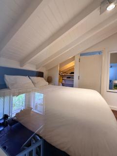 The Caribbean Crown, Penthouse on the Spanish Water! - 7