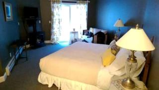 Superb Getaway Rental with a Balcony and Stunning Views near Manchester, Vermont - 4