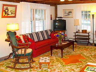 Charming Farmhouse Cottage Rental Situated in the Wilderness near Stockbridge, Massachusetts - 8