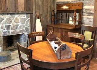 Rustic Log Cabin Rental for a Group Getaway near Prescott, Arkansas - 9