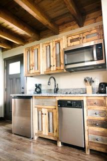 Open-Plan Black Hills Cabin Ideal for a Family Vacation in South Dakota - 1