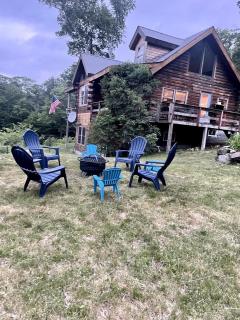 Escape to Vermont in this Charming Cabin with Fire Pit in Halifax - 0