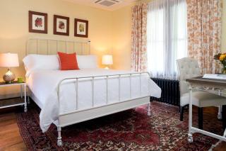 Historic Craftsman Cottage Rental in the Delaware River Valley of New York - 8
