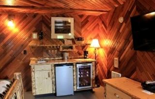 Romantic Room with Amazing Views for a Getaway to Mount Hood, Oregon - 9