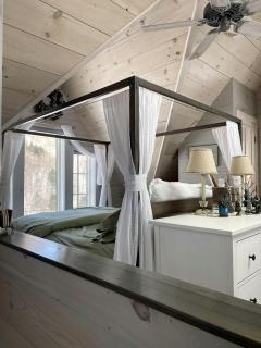 Adorable Cottage makes for a Beautiful Vermont Retreat - 5
