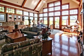 Lavish Vacation Rental with an Outdoor Kitchen in Harshaw, Wisconsin - 5