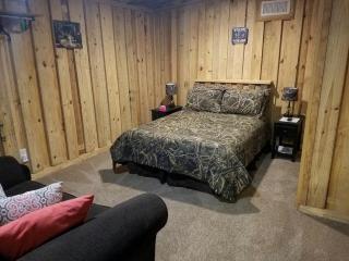 Traditional Cabin Rental for a Family Getaway in Statesboro, Georgia - 7