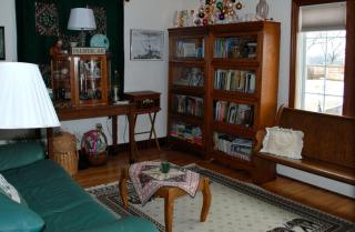 Romantic Vacation Rental in a Charming Carroll County Bed and Breakfast in Illinois - 5