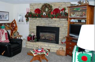Romantic Vacation Rental in a Charming Carroll County Bed and Breakfast in Illinois - 1