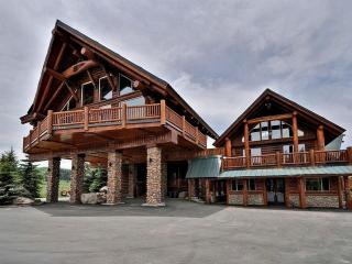 Unique Lodge Accommodation near Heber City, Utah - 0