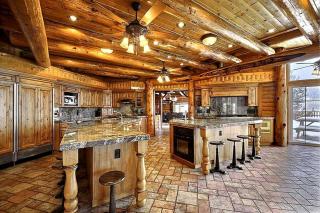 Unique Lodge Accommodation near Heber City, Utah - 7