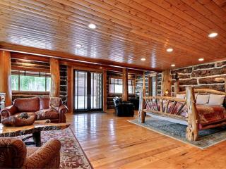 Unique Lodge Accommodation near Heber City, Utah - 4