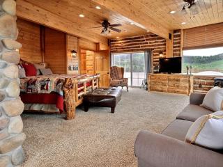 Unique Lodge Accommodation near Heber City, Utah - 2