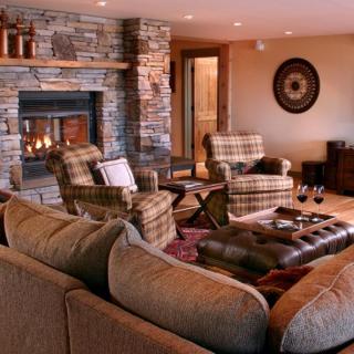 Cabin with Five Fireplaces and Luxurious Amenities for a Getaway to Chittenden, Vermont - 7