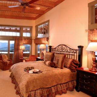Cabin with Five Fireplaces and Luxurious Amenities for a Getaway to Chittenden, Vermont - 5