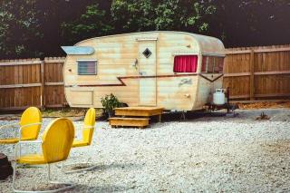 Vintage Getaway Rental with a Shared Pool near Fayetteville and Lake Wedington, Arkansas - 0
