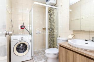 Central jakarta mall connected thamrin city best location 2 bedroom flat with balcony spacious comfortable full furnished - 5