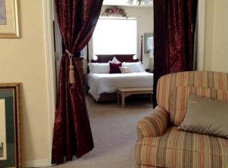 Romantic Suite with Private Bath and Views of Snake River Canyon, Idaho - 2