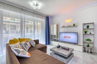 Walk to Seafront - 2 BR Suite in St Julian's - 1