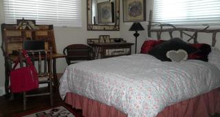 Luxury Riverfront Cottage with Wi-Fi in Horicon, Wisconsin - 7