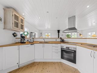 Holiday Home Dortea - 600m from the sea by Interhome - 8