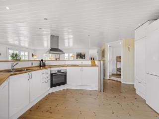 Holiday Home Dortea - 600m from the sea by Interhome - 1