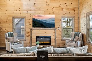 Great Smoky Mountain Retreat in this Luxury Cabin Rental for 10 with a Pool in Tennessee - 9